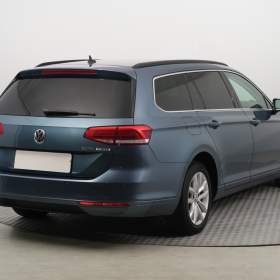 Foto inzerátu Volkswagen Passat 2.0 TDI