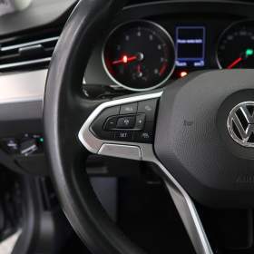 Foto inzerátu Volkswagen Passat 2.0 TSI