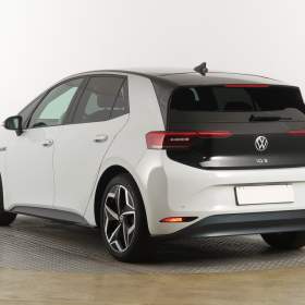 Foto inzerátu Volkswagen ID.3 1st (62 kWh)
