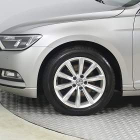 Foto inzerátu Volkswagen Passat 2.0 TDI