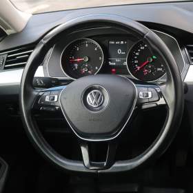 Foto inzerátu Volkswagen Passat 2.0 TDI