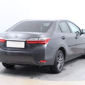 Foto inzerátu Toyota Corolla 1.6 Valvematic