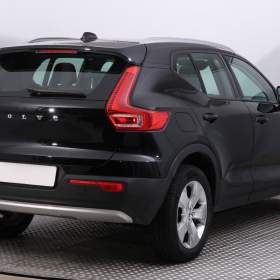 Foto inzerátu Volvo XC40 T3