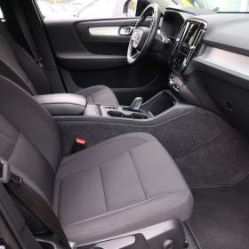 Foto inzerátu Volvo XC40 T3