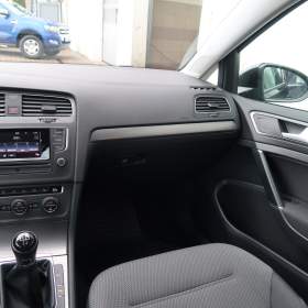 Foto inzerátu Volkswagen Golf 1.2 TSI