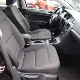 Foto inzerátu Volkswagen Golf 1.2 TSI