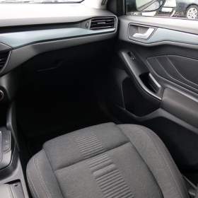 Foto inzerátu Ford Focus 1.0 MHEV