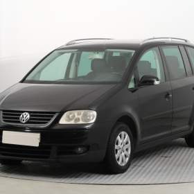 Foto inzerátu Volkswagen Touran 1.6 FSI