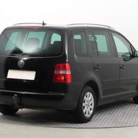 Foto inzerátu Volkswagen Touran 1.6 FSI