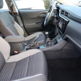 Foto inzerátu Toyota Auris 1.2 Ti