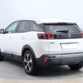 Foto inzerátu Peugeot 3008 1.2 PureTech