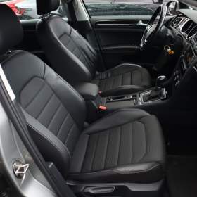 Foto inzerátu Volkswagen Golf 1.6 TDI