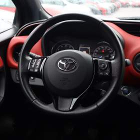 Foto inzerátu Toyota Yaris 1.5 Dual VVT-i