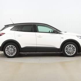 Foto inzerátu Opel Grandland 1.2 Turbo