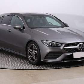 Mercedes- Benz CLA 200 / 19608221