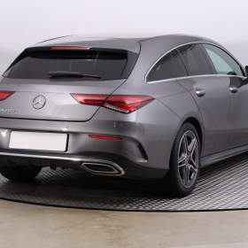 Mercedes- Benz CLA 200 / 19608221