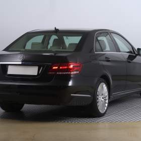 Foto inzerátu Mercedes-Benz Třídy E E 350 BlueTEC 4MATIC