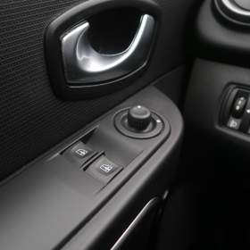 Foto inzerátu Renault Clio 1.2 16V