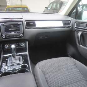 Foto inzerátu Volkswagen Touareg 3.0 TDI