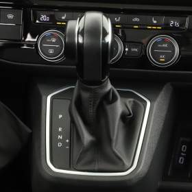 Foto inzerátu Volkswagen Multivan 2.0 BiTDI 4Motion