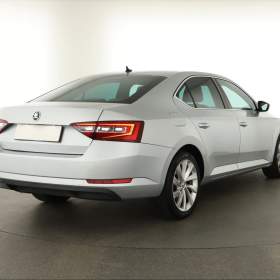Foto inzerátu Škoda Superb 2.0 TDI