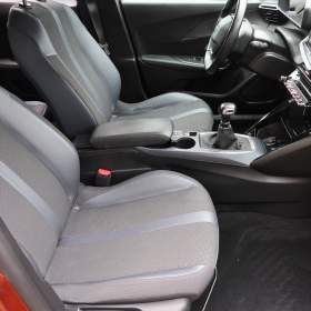 Foto inzerátu Peugeot 2008 1.2 PureTech