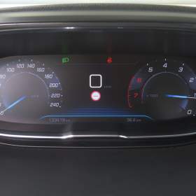 Foto inzerátu Peugeot 3008 1.2 PureTech