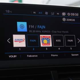 Foto inzerátu Peugeot 5008 PureTech 130