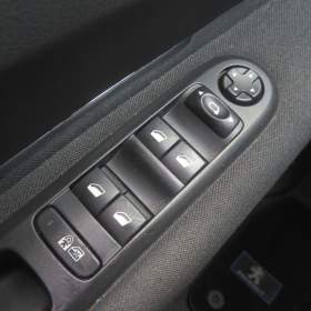 Foto inzerátu Peugeot 5008 1.6 HDi