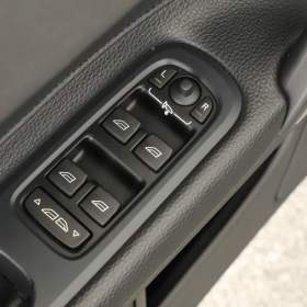 Foto inzerátu Volvo C70 D5