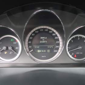 Foto inzerátu Mercedes-Benz Třídy C C 350 CDI 4MATIC