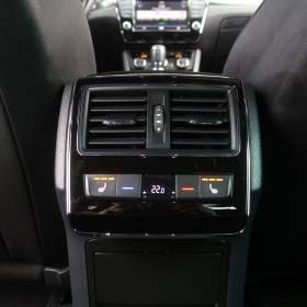 Foto inzerátu Škoda Superb 2.0 TSI