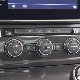 Foto inzerátu Volkswagen Golf 1.0 TSI