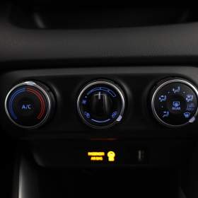 Foto inzerátu Toyota Yaris 1.5 VVT-i