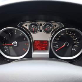 Foto inzerátu Ford Focus 1.6 16V