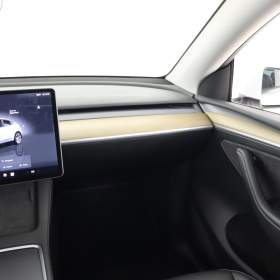 Foto inzerátu Tesla Model Y Long Range AWD 79kWh