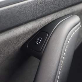 Foto inzerátu Tesla Model Y Long Range AWD 79kWh