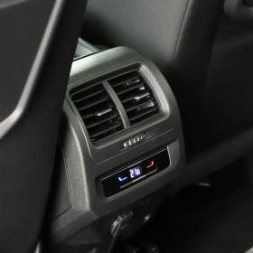 Foto inzerátu Volkswagen Touran 1.5 TSI