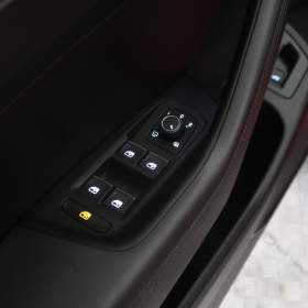 Foto inzerátu Volkswagen Passat 2.0 TDI