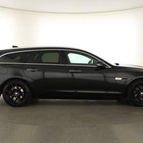 Foto inzerátu Jaguar XF D200 AWD