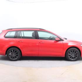 Foto inzerátu Volkswagen Golf 1.6 TDI