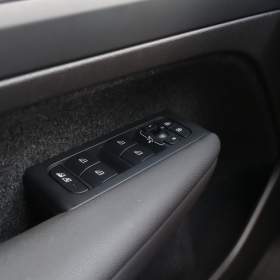 Foto inzerátu Volvo XC40 Recharge Twin Motor