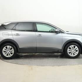 Foto inzerátu Peugeot 3008 1.5 BlueHDi