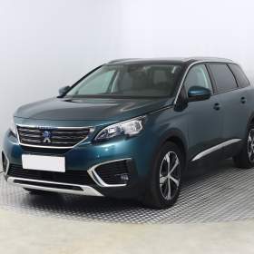 Foto inzerátu Peugeot 5008 PureTech 130