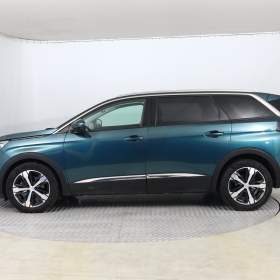 Foto inzerátu Peugeot 5008 PureTech 130