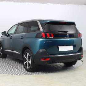 Foto inzerátu Peugeot 5008 PureTech 130
