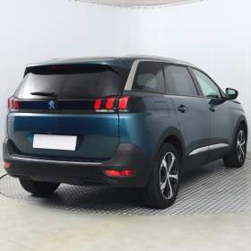 Foto inzerátu Peugeot 5008 PureTech 130