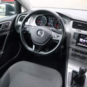 Foto inzerátu Volkswagen Golf 2.0 TDI
