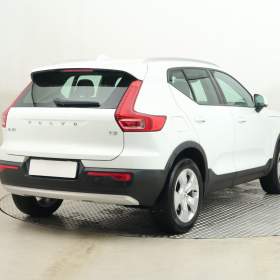 Foto inzerátu Volvo XC40 T3