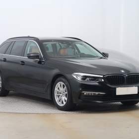 BMW Řada 5 530d xDrive / 19613706